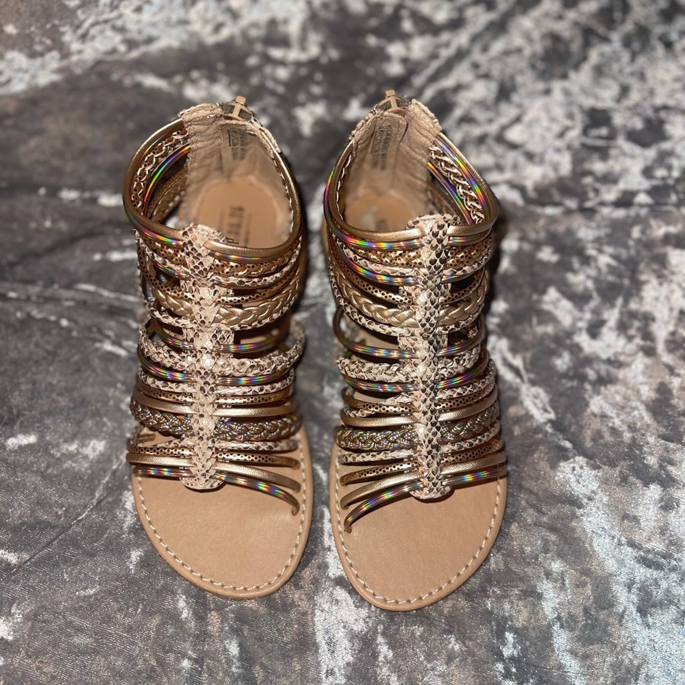 Little girls , Seychelles sandals size 12